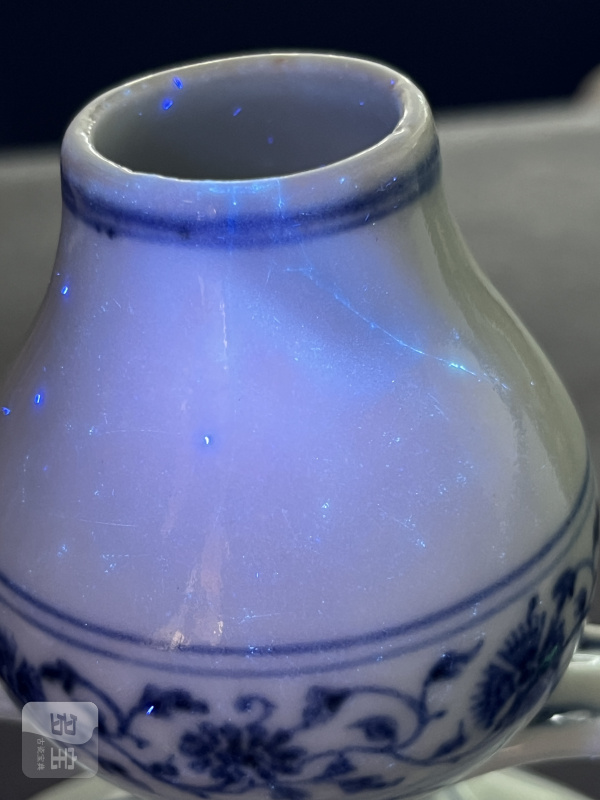 明永乐 青花绶带耳葫芦抱月瓶 - 图16